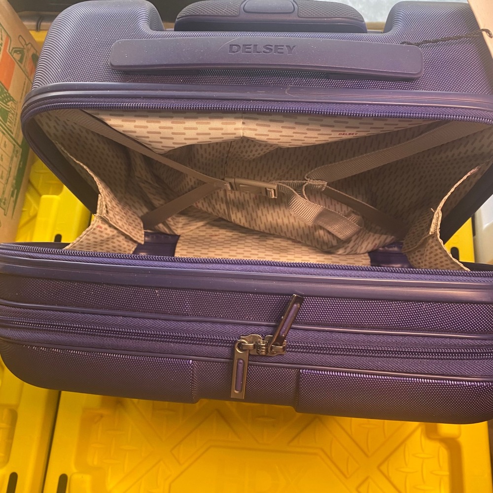 Delsey‎ Paris Luggage Carry On Underseat Suitcase Purple 14 Inch Laptop Pocket - Picture 5 of 12
